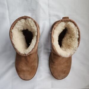 UGG Classic Mini Shearling Boots Brown Size 8 | Cozy Y2K Winter Boots